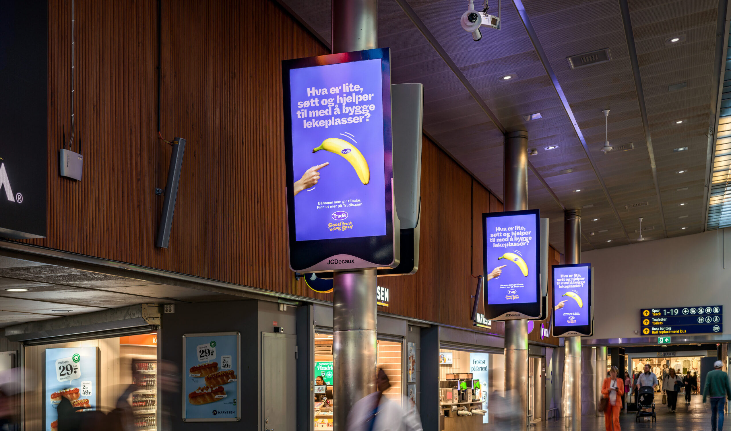Programmatic DOOH Example 2 - Excite Out Of Home An example of programmatic DOOH advertising in Oslo, Norway.