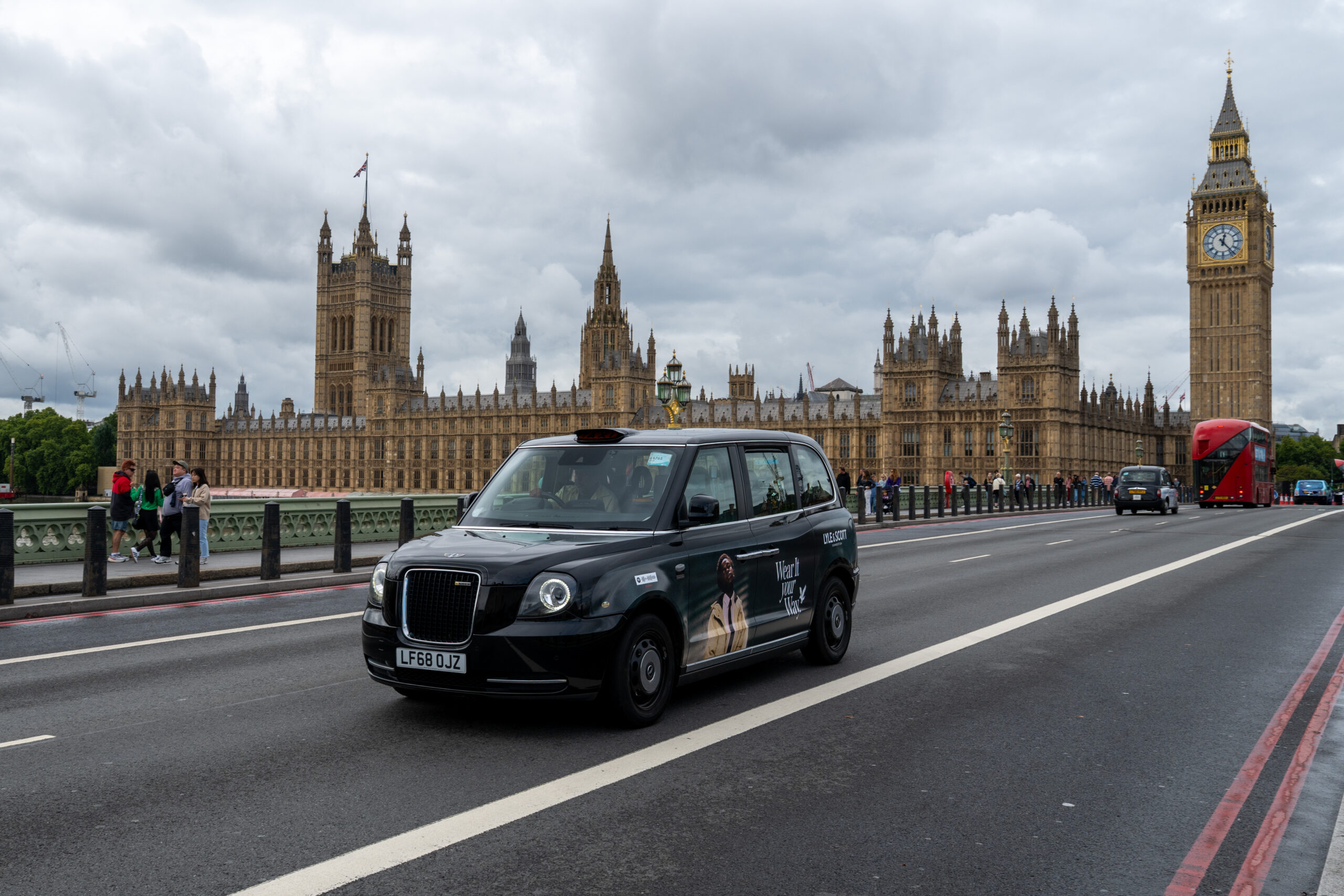 UK Taxi Advertising - Excite Out Of Home UK OOH Taxi Advertising