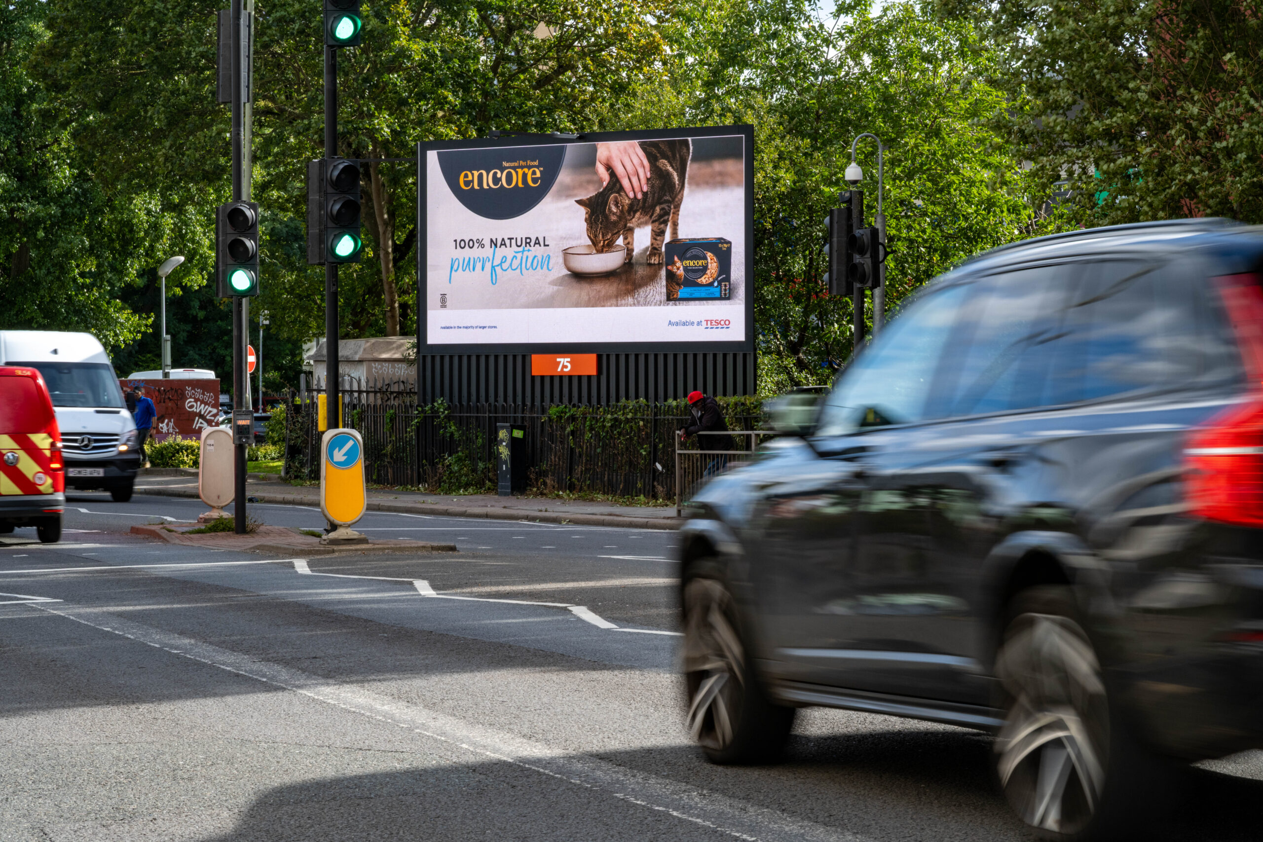 London Digital Billboard Advertising - Excite Out Of Home An example of digital billboard advertising in London.