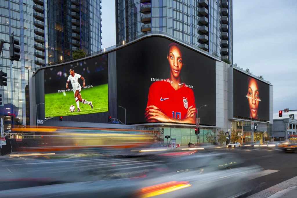 Digital Billboard advertising example in US