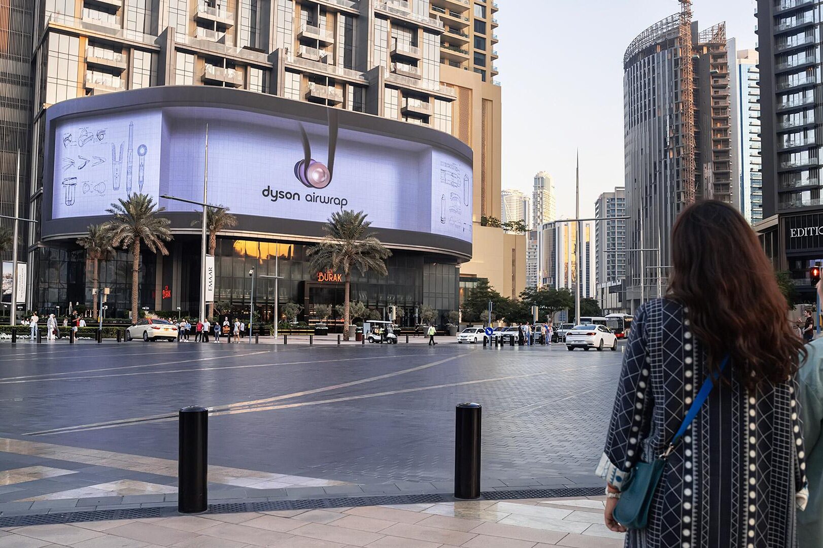 Out of home advertising in Downtown Dubai near major landmarks